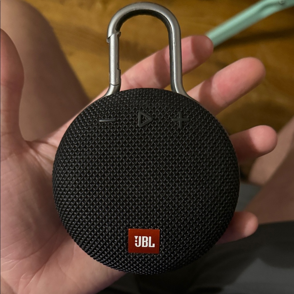 JBL Black Clip-On Bluetooth Speaker